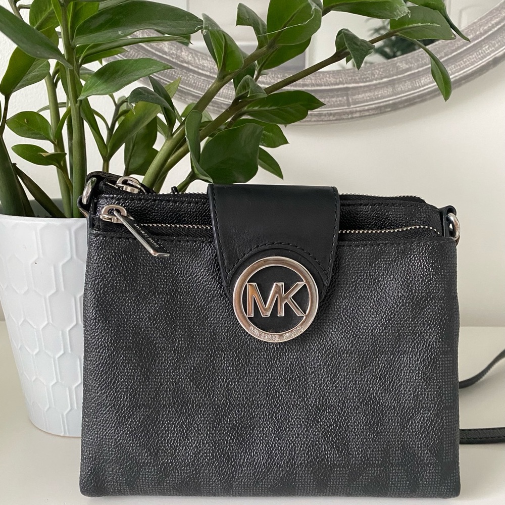 Michael Kors Black Crossbody Purse